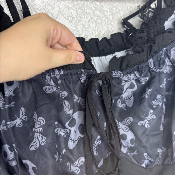 Romwe Corpse Bride Skull Print Cold Shoulder Knot Front Dress NWT - Picture 7 of 9